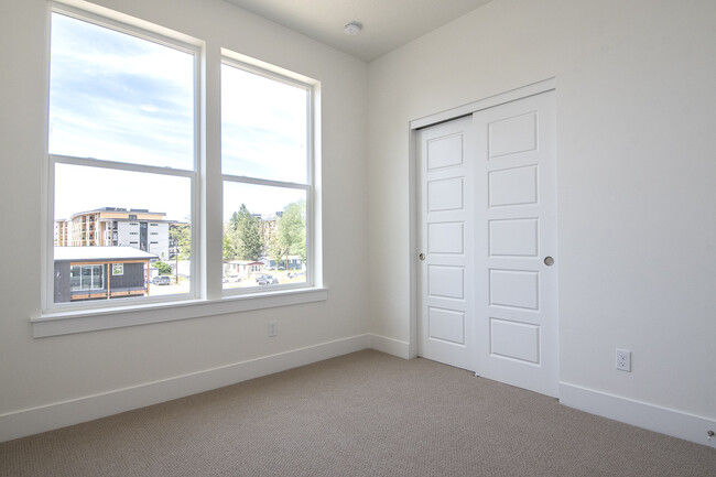 Building Photo - 478 E Violets Cv Ln