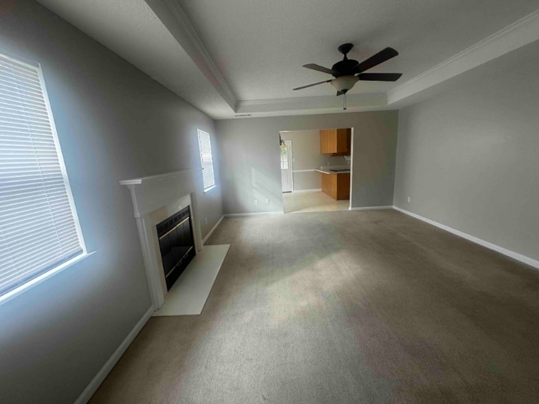 Building Photo - 210 Chadwyck Cir
