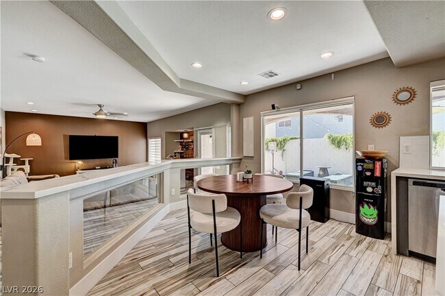 Building Photo - 9748 Cathedral Stairs Ct