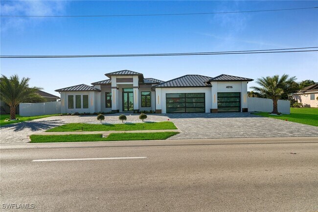 Building Photo - 4016 Chiquita Blvd S