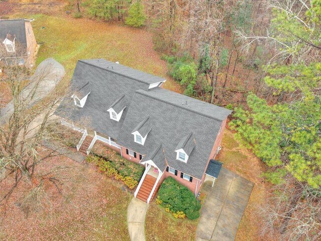 Building Photo - 63 Sentry Oak Ct