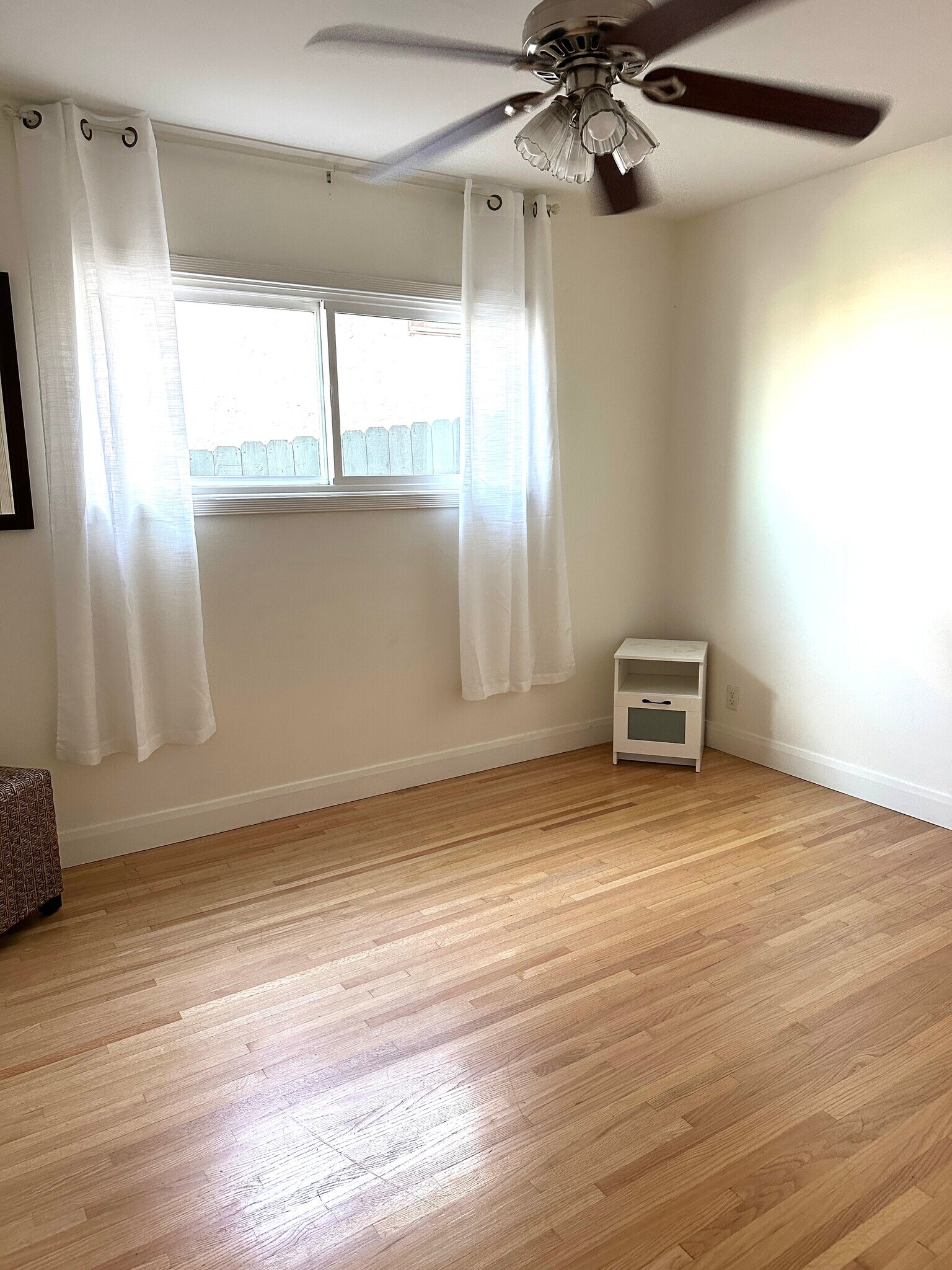 Bedroom - 2004 S Meyler St