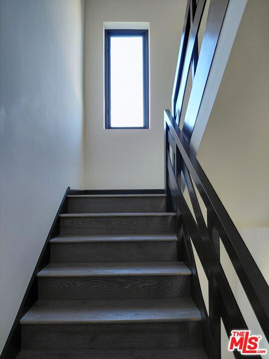 Building Photo - 1824 Redondo Blvd