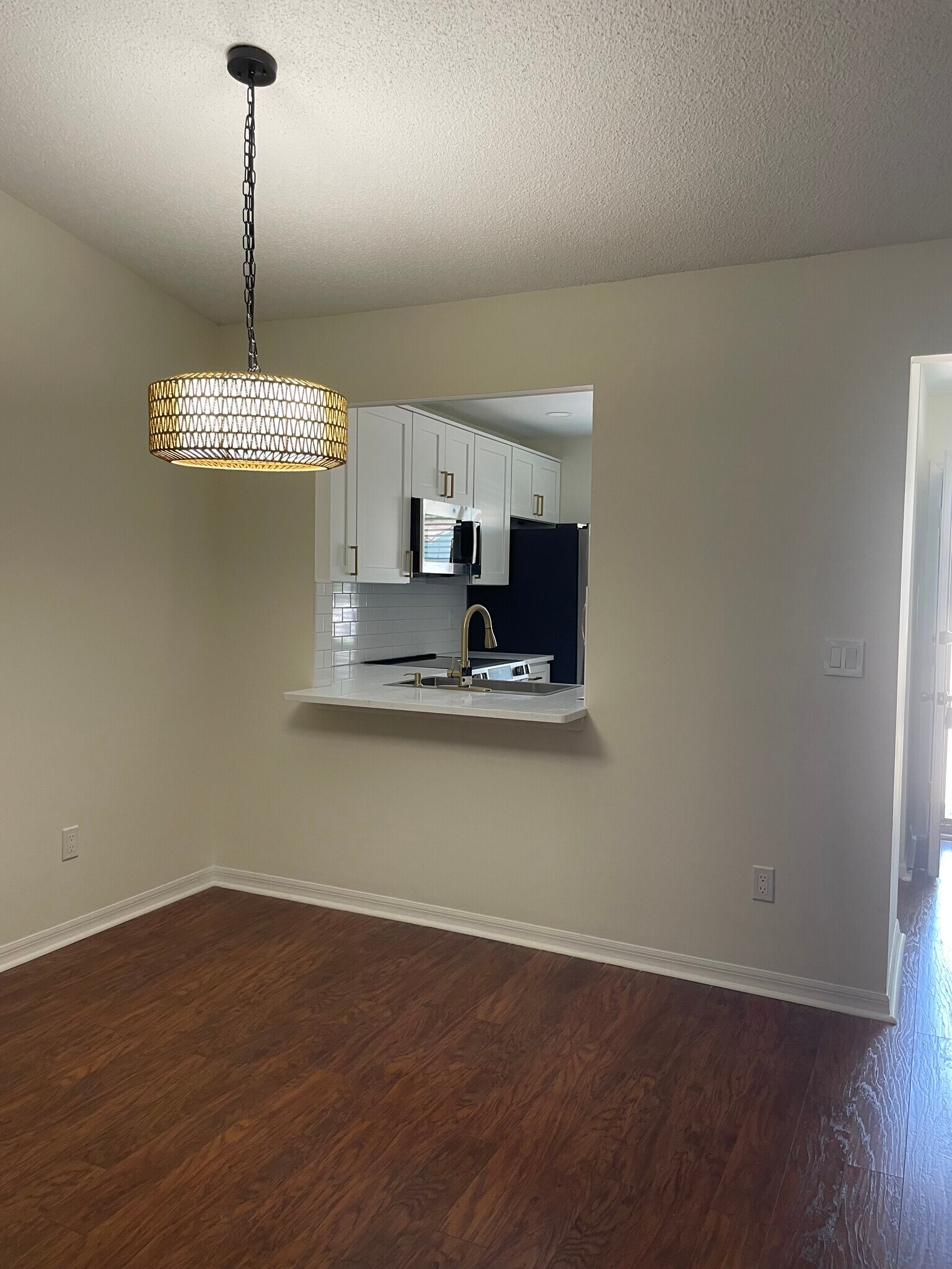 Building Photo - 806 Marsh Cove Pl