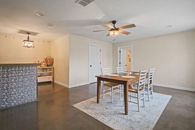 Building Photo - 4302 42nd St