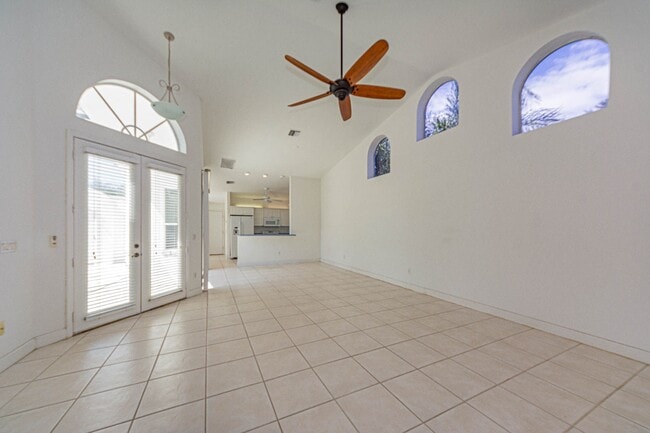 Building Photo - 1700 Aynsley Way