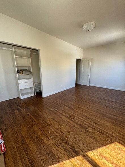 Building Photo - 458 N Genesee Ave