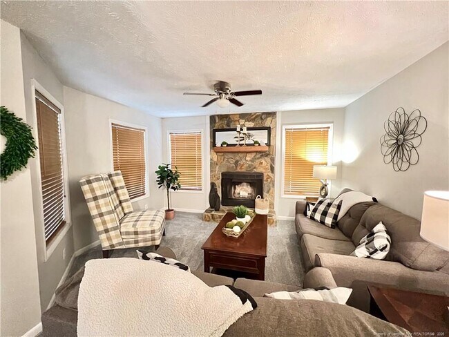 Building Photo - 6792 Willowbrook Dr