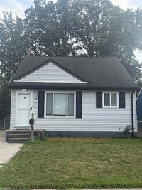 Building Photo - 20644 Hollywood St