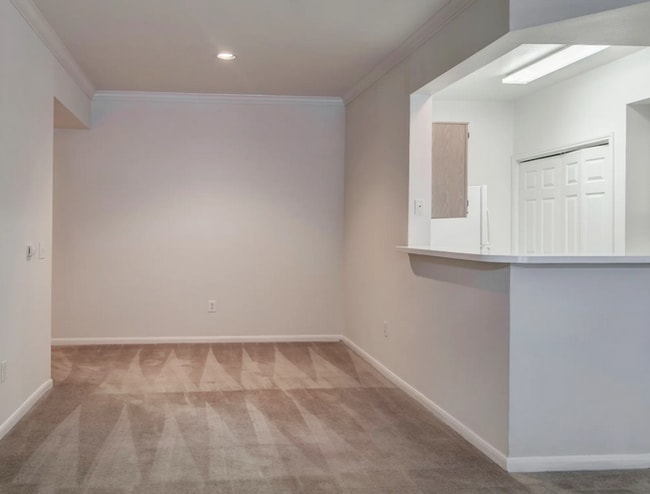 Building Photo - 402 Grand Pkwy