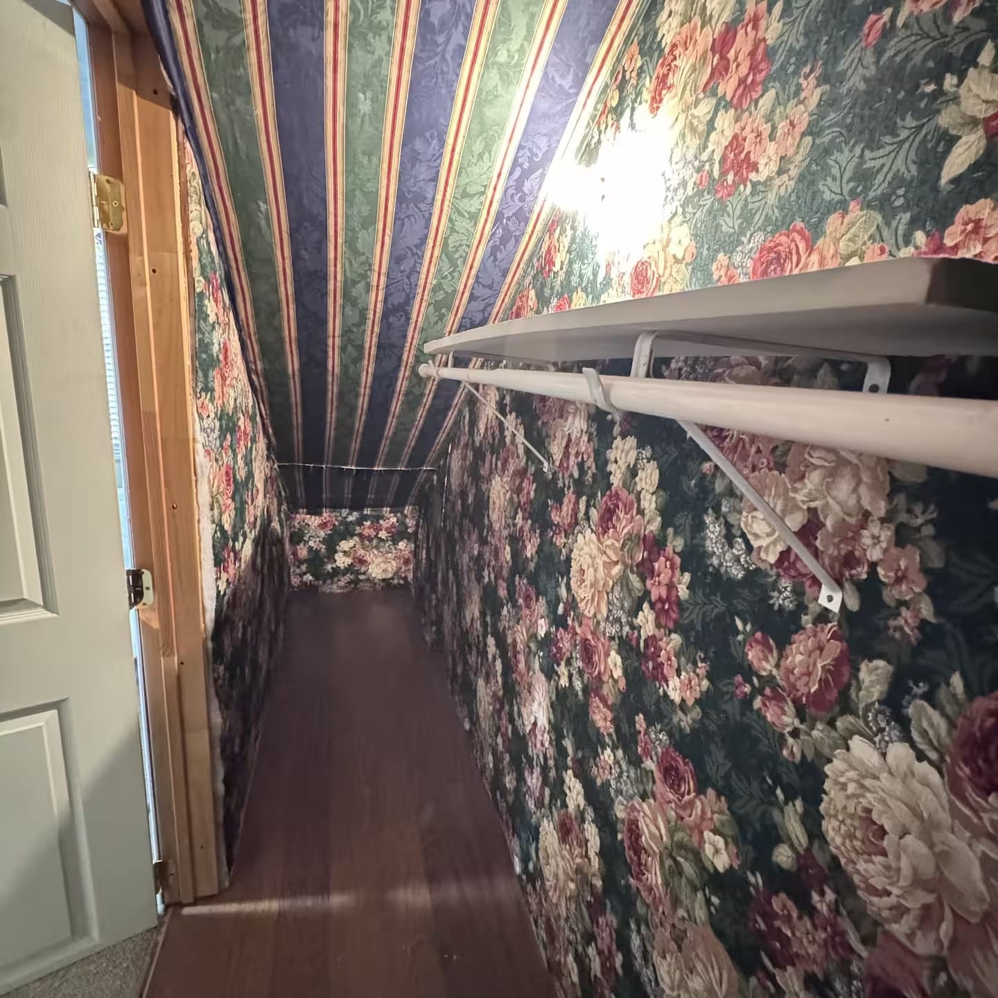 Building Photo - 3210 Jordan Dr