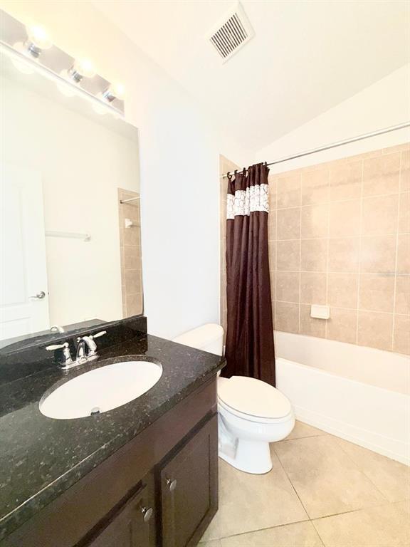 Building Photo - 12747 Tikal Way
