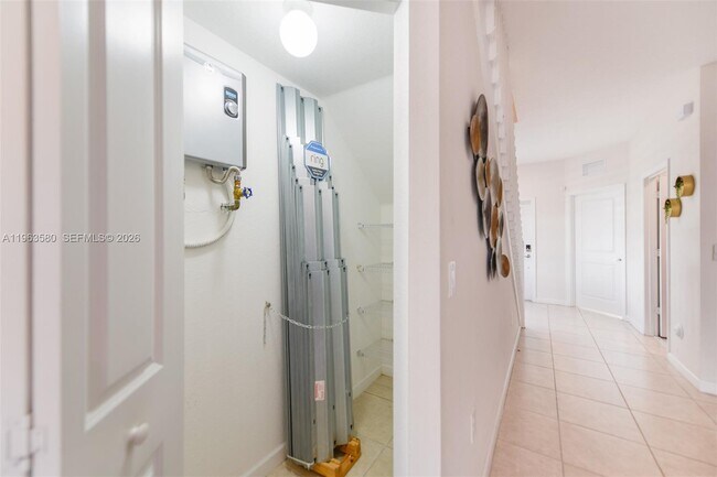 Building Photo - 20814 NE 5th Ct