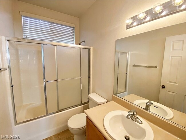 Building Photo - 682 Homewillow Ave