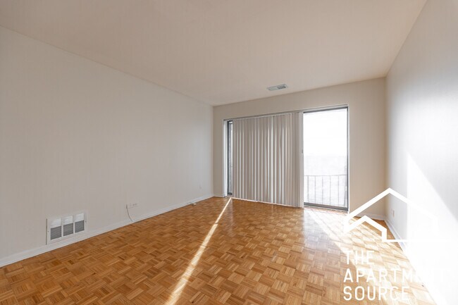 Building Photo - 2300 N Harlem Ave