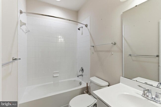 Building Photo - 4500 Fait Ave