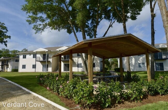 Building Photo - 4260 SE 10th Pl