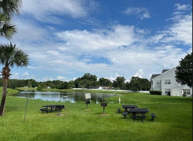 Building Photo - 1222 Bermuda Lakes Ln