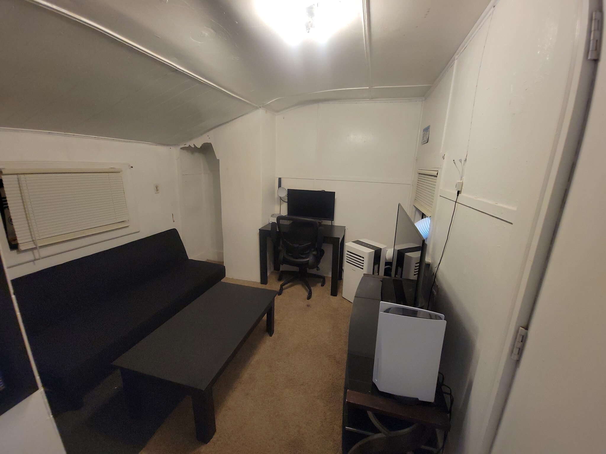 Building Photo - 239 Chippewa St