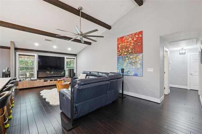 Building Photo - 3941 Pine Gorge Ct NE