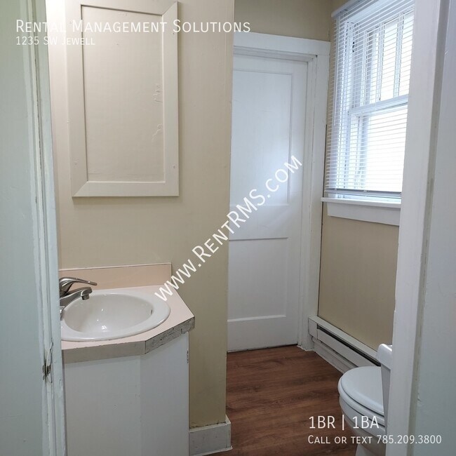 Building Photo - *NEAR WASHBURN UNIVERSITY* 1235 SW Jewell-...