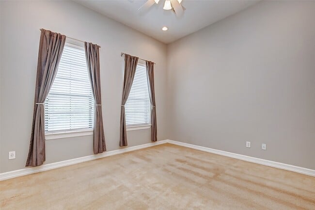 Building Photo - 1174 Hempstead Villa Ln