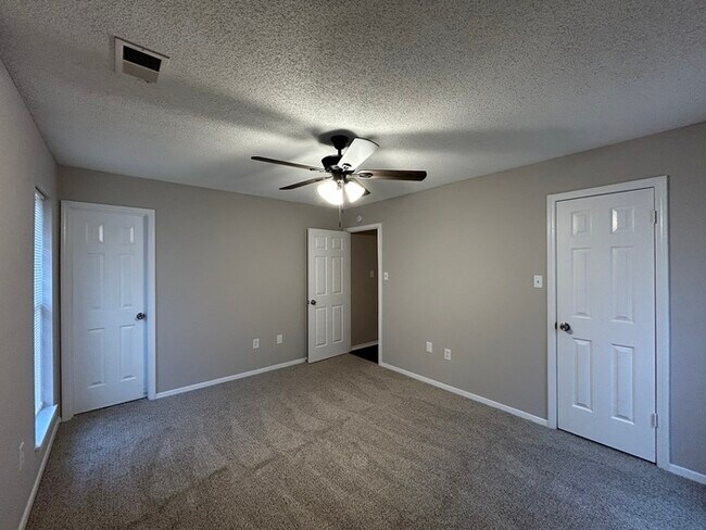 Building Photo - 7080 Benji Ave