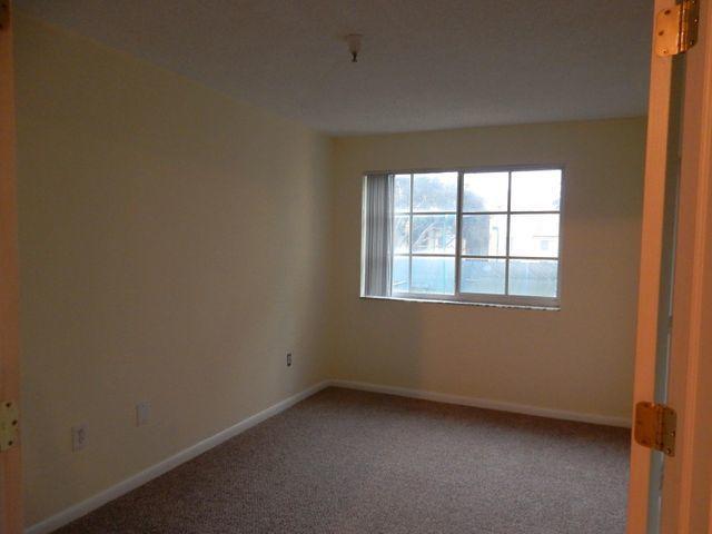 Building Photo - 110 Yacht Club Way