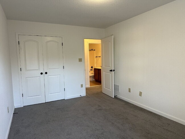 Building Photo - 321 Switchgrass Cove