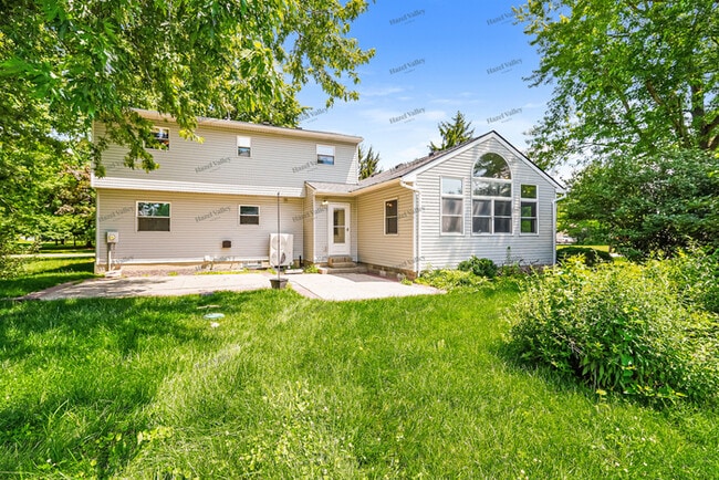 Building Photo - 12815 Fox Run Ct NW