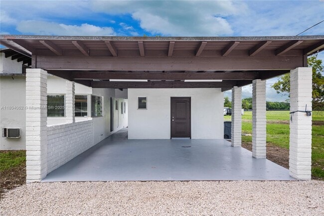 Building Photo - 25900 SW 167th Ave
