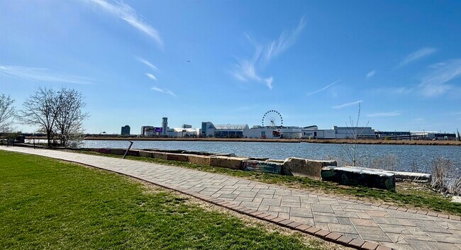 Building Photo - 25 MALLARD Pl