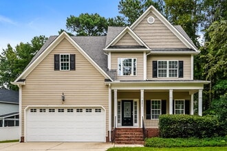 Building Photo - 221 Worthington Ct