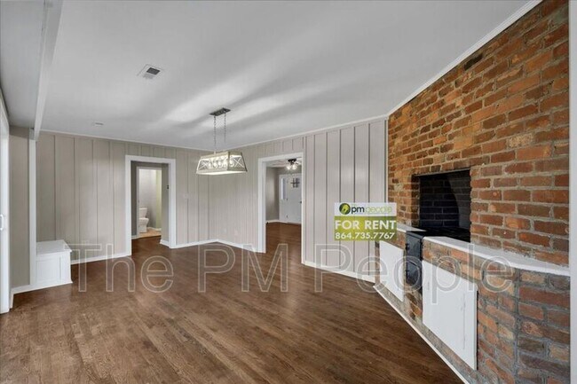 Building Photo - 501 S E St