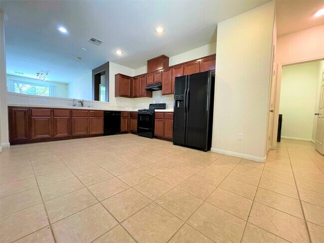 Building Photo - Enjoy mini park in your backyard! Single-story home in Aliante community