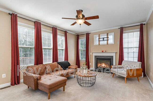 Building Photo - 4203 Talon Dr