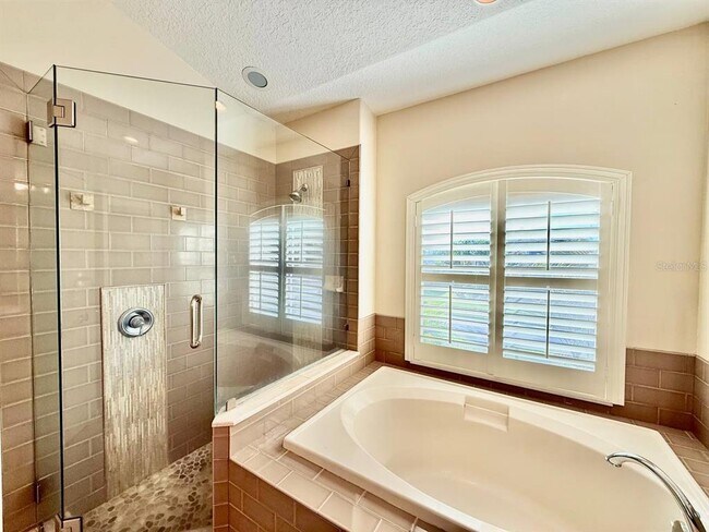 Building Photo - 12905 Darby Ridge Dr