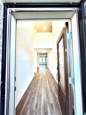 Building Photo - 1816 Da Vinci Dr