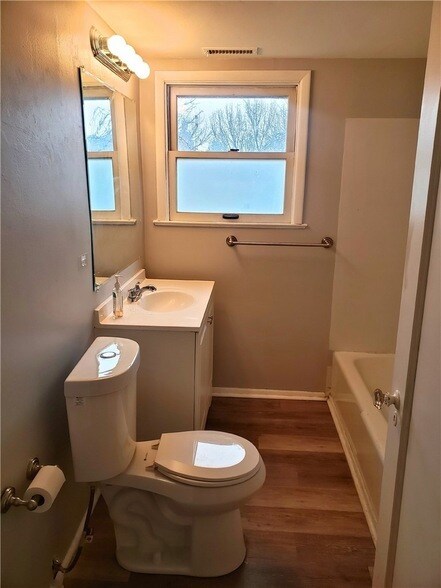 Building Photo - 3102 Bergman St