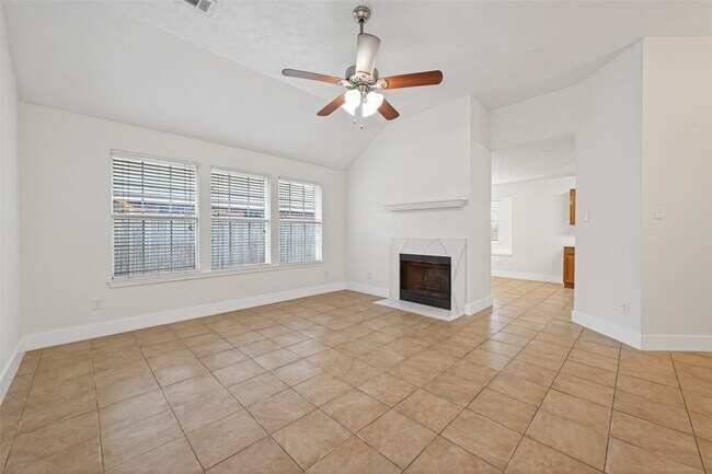 Building Photo - 18822 Yaupon Trail