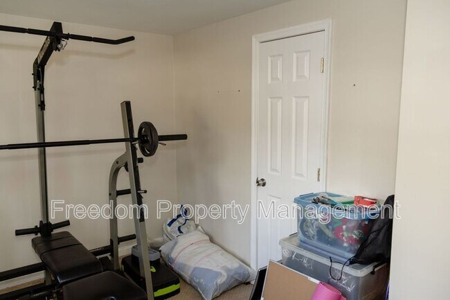 Building Photo - 5317 Macwood Dr