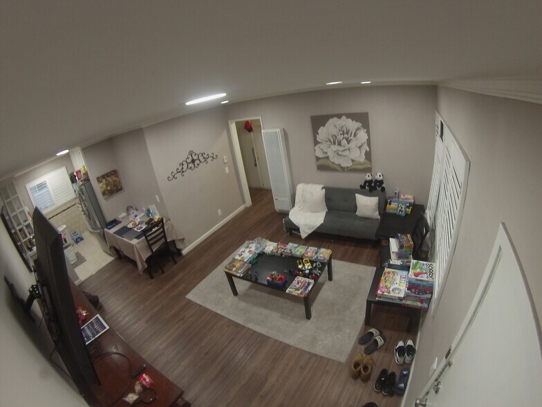 Building Photo - 7131 Coldwater Canyon Ave