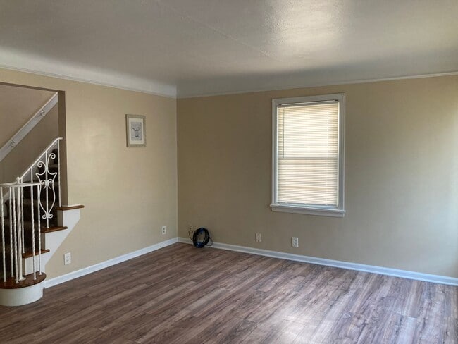 Building Photo - 4 Bedroom South Euclid House for Rent