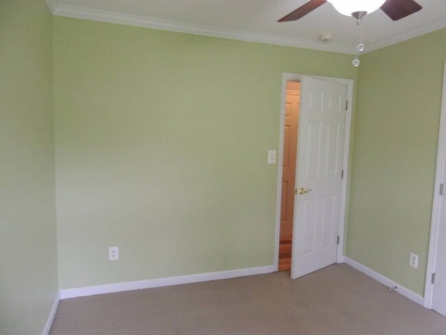 Building Photo - Beautiful Family Home in Cherry Branch!