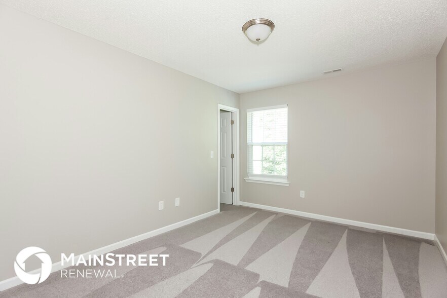 Building Photo - 1906 Waters Trail Dr