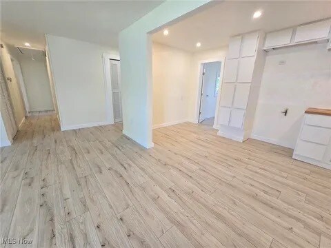 Building Photo - 10306 Winthrop Rd