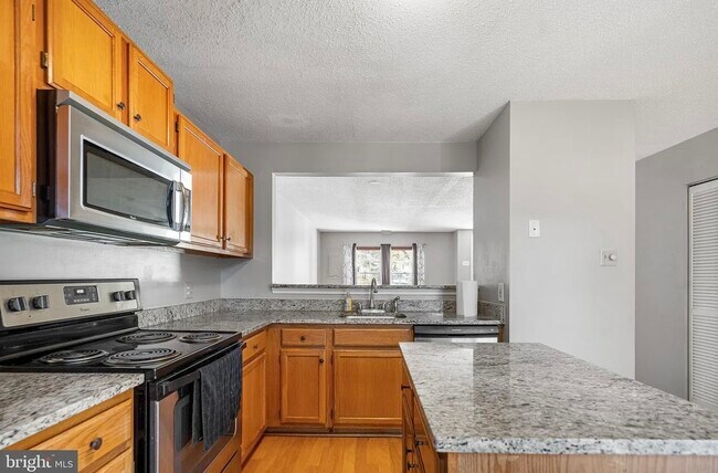 Building Photo - 4770 Dorsey Hall Dr