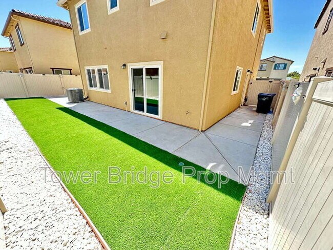 Building Photo - 11789 Plato Way