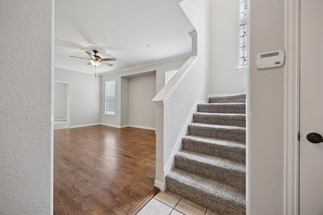 Building Photo - 2153 Parkview