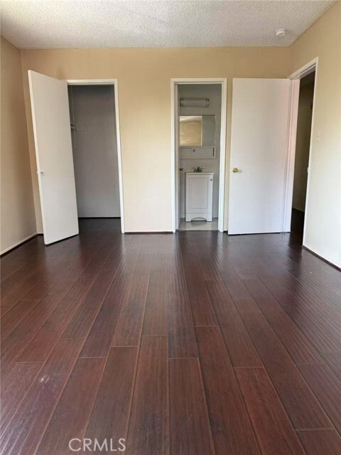 Building Photo - 882 W El Repetto Dr